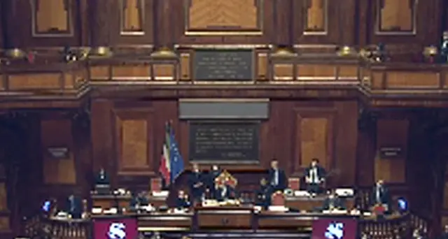 Dl sicurezza: governo pone fiducia ma è bagarre al Senato