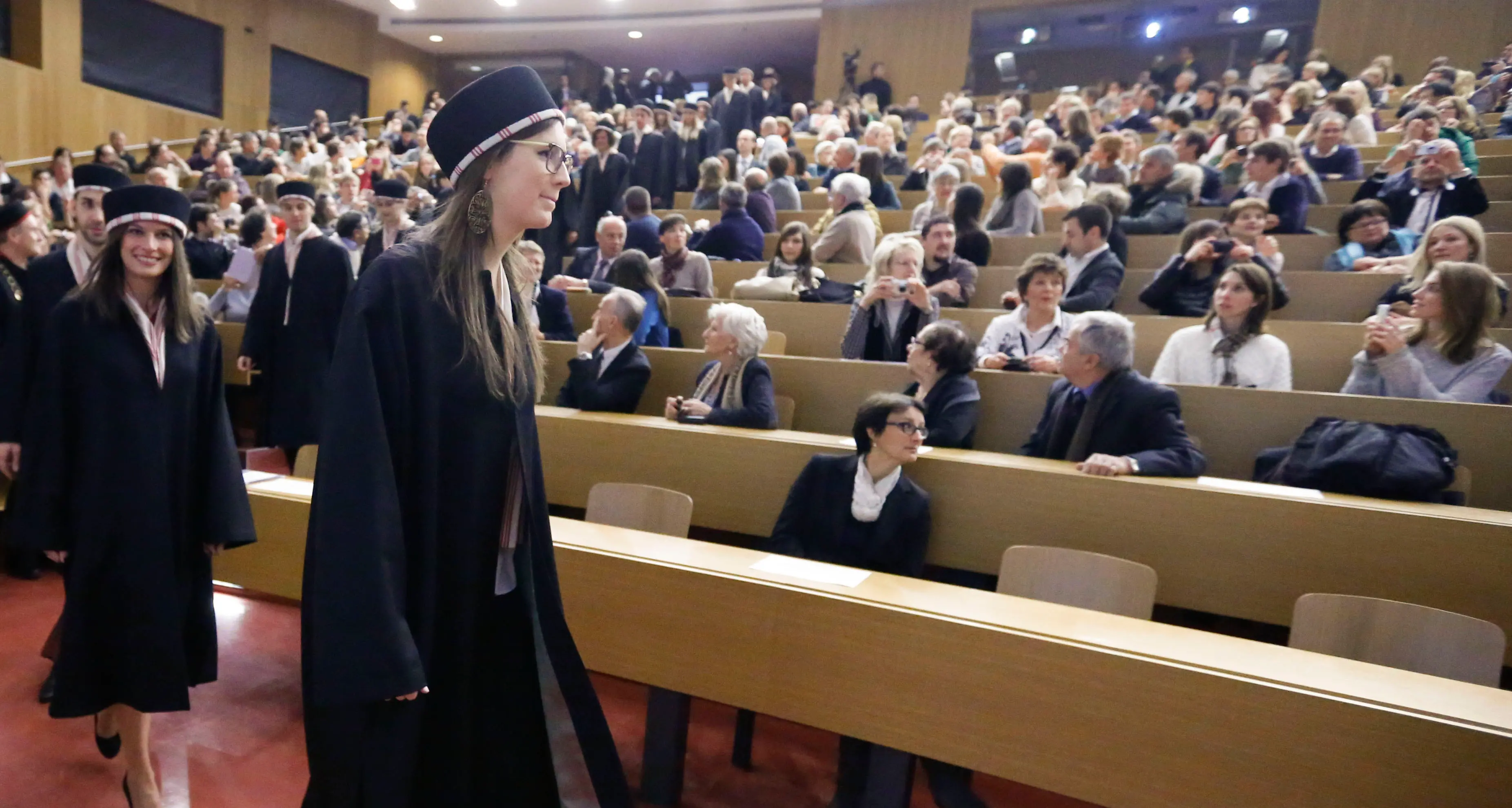 Borse di studio per studenti in “crisi” a causa del Covid: l’aiuto dalla Camera di Commercio di Bolzano