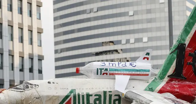 Alitalia: sindacati, al lavoro su Cigs fino al 2023