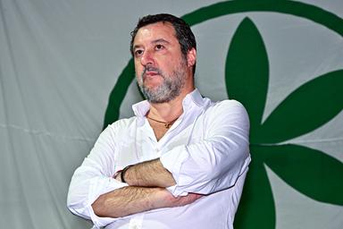 Salvini, rispettare storia e autonomia di Mps, fieri del suo rilancio