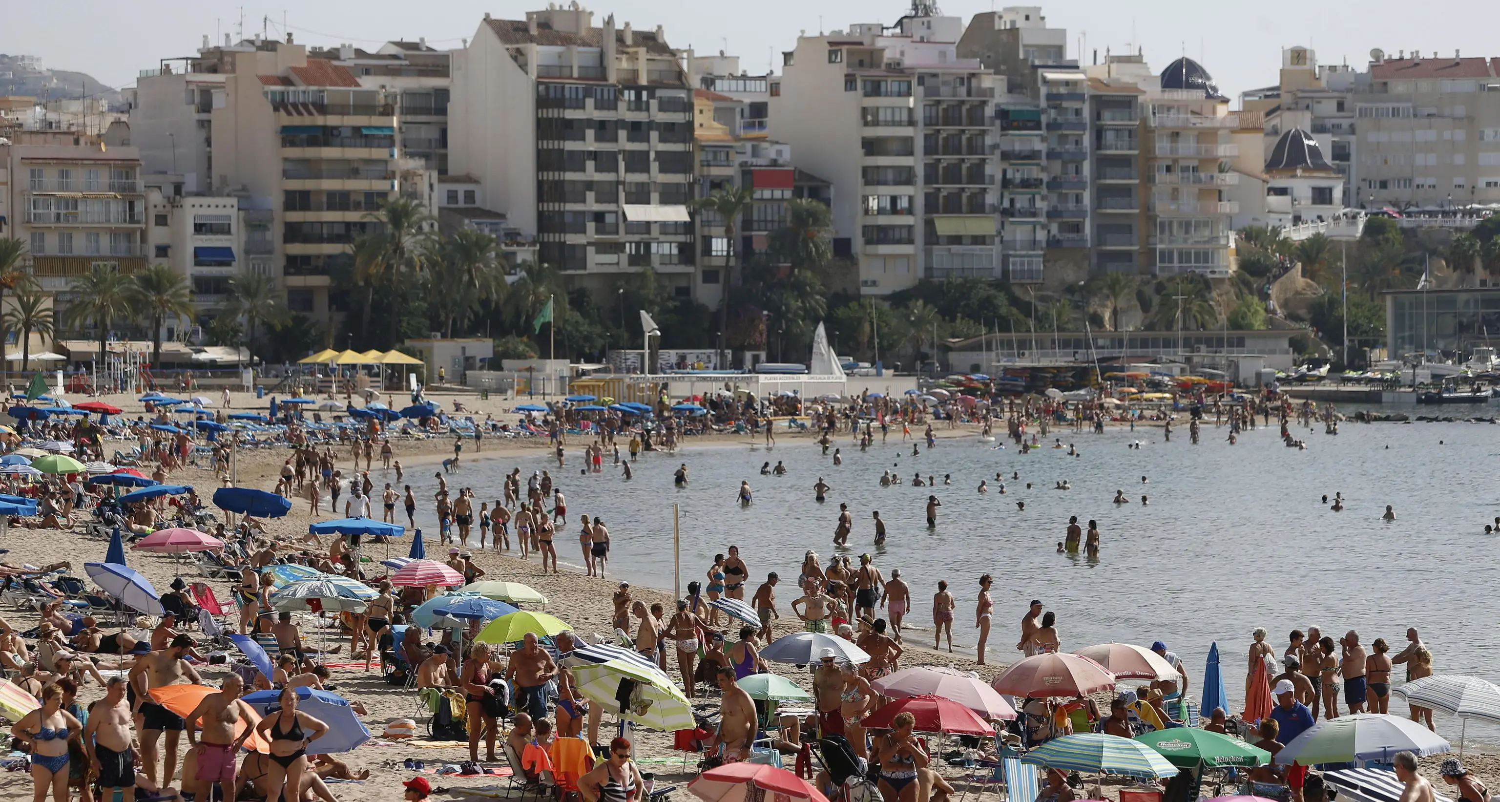Spagna: focolaio salmonella in hotel, colpite oltre 100 persone