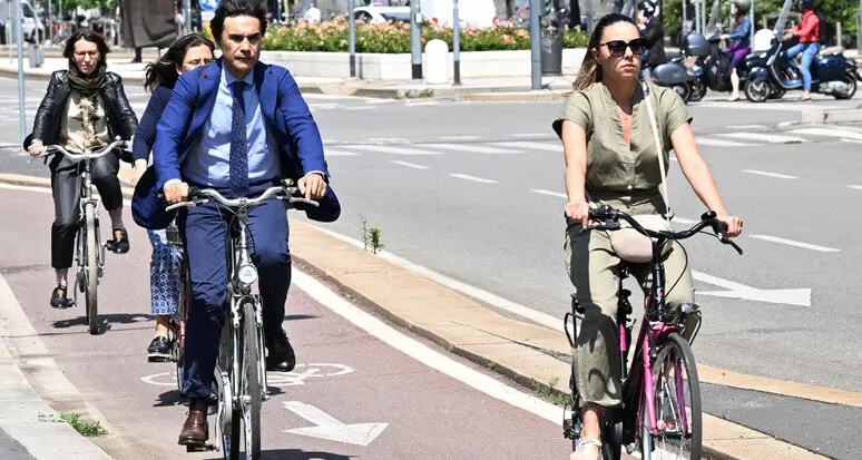 Passa da Bolzano il Giretto d'Italia di Legambiente