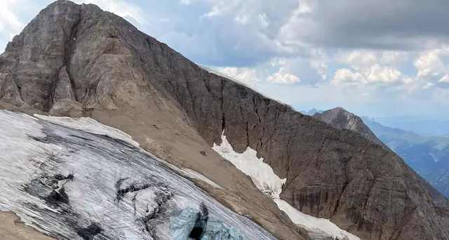 Marmolada: identificati tre italiani tra le vittime