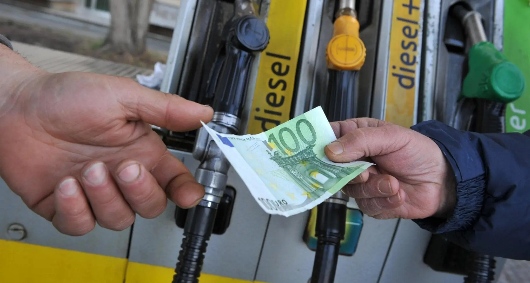 Autotrasporti: «sull’asse del Brennero i rincari del gas costringono a rimettere in strada i veicoli a gasolio»