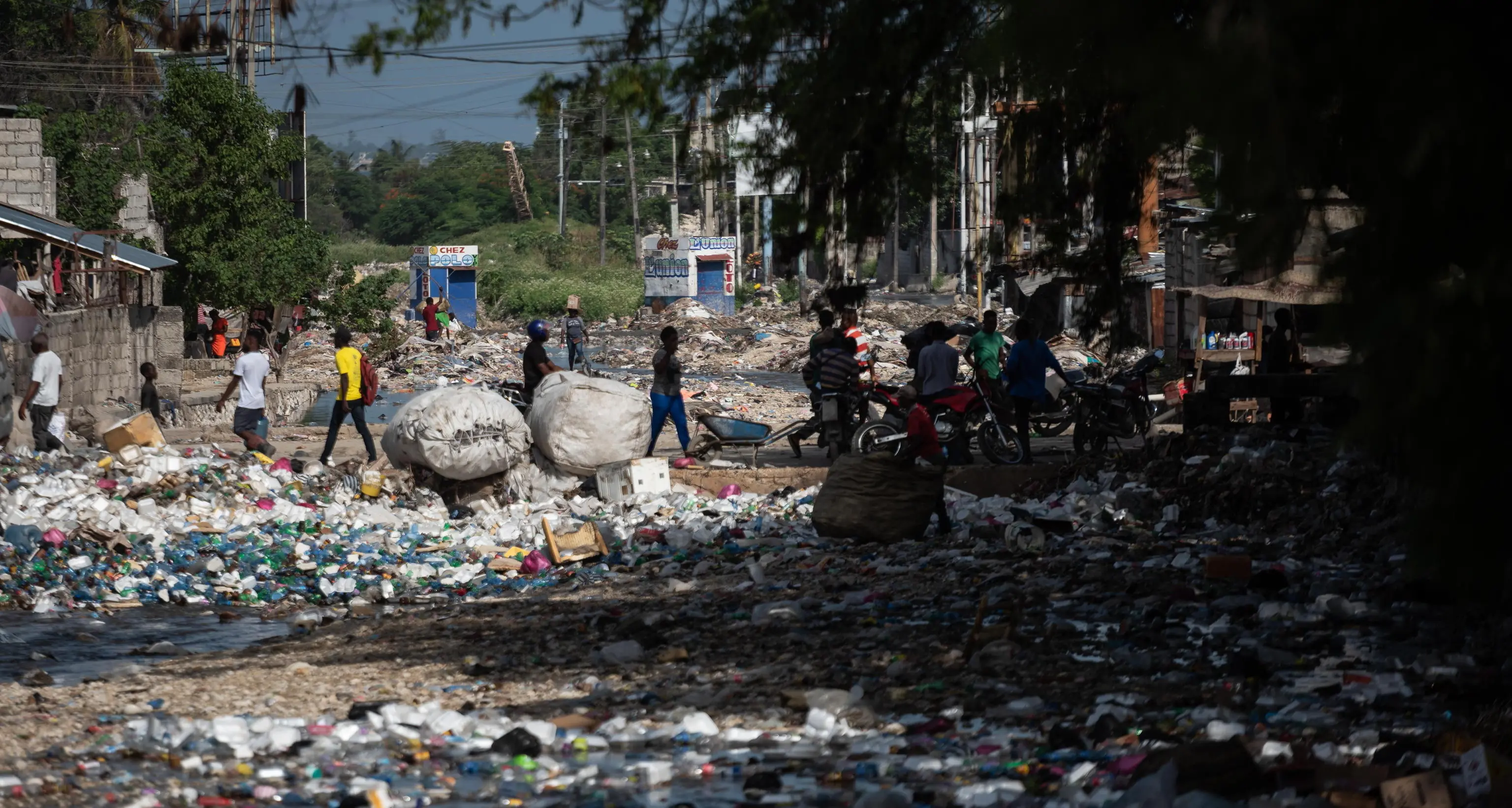 Haiti: 10.000 persone sfollate per attacco banda criminale