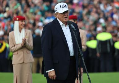 Trump, 'contro l'IA c'è cospirazione, unico argine che serve è un presidente forte