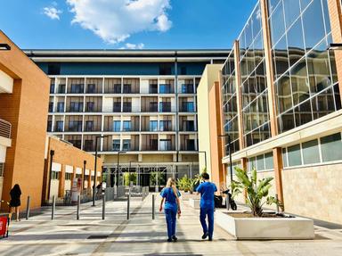 Firmato contratto per dirigenti medici, fino a 560 euro al mese in più