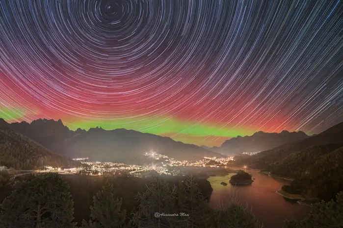 Aurore e comete, il cielo dà spettacolo sulle Dolomiti