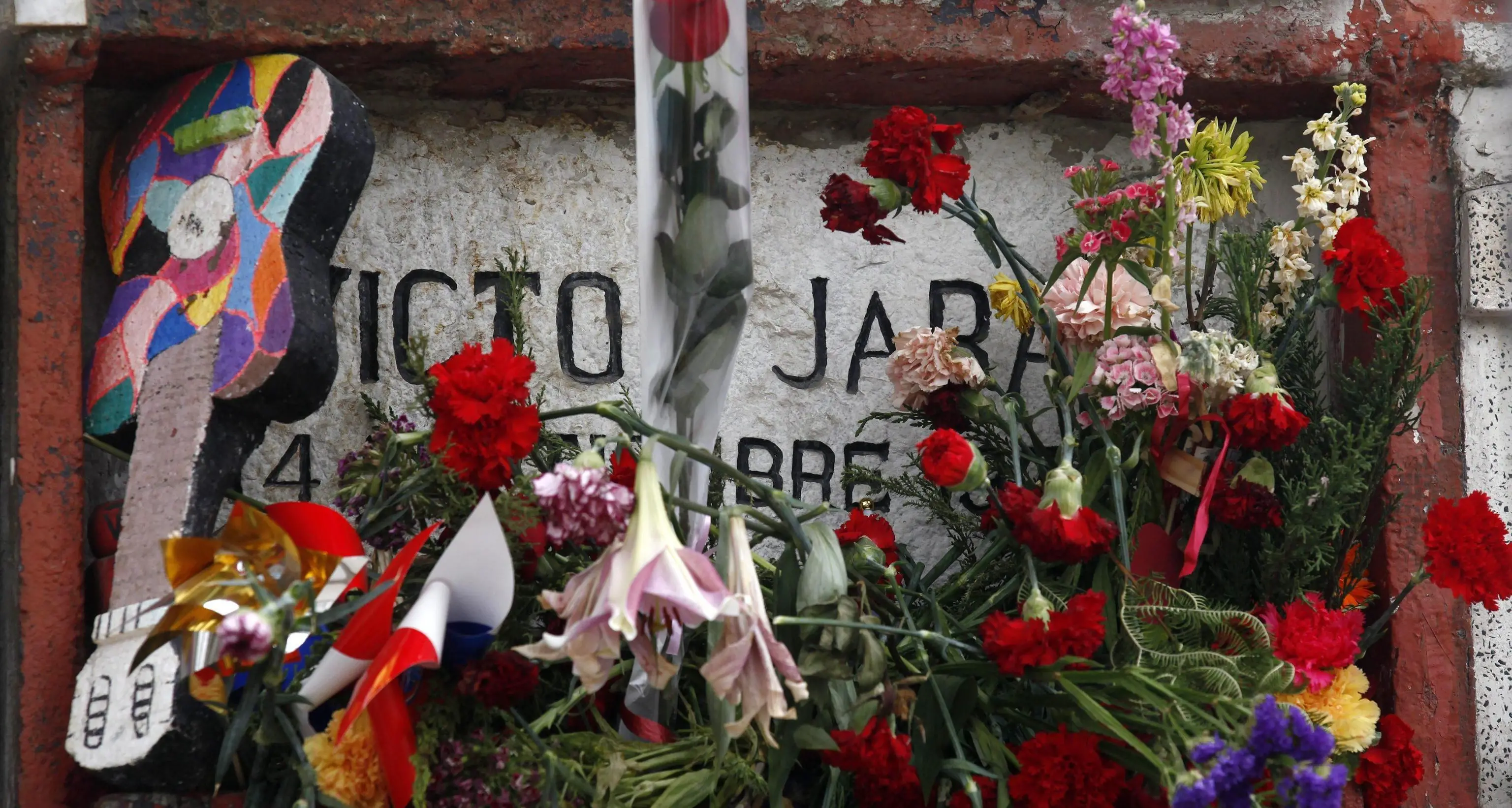 Cile: suicida generale della dittatura condannato nel caso Jara