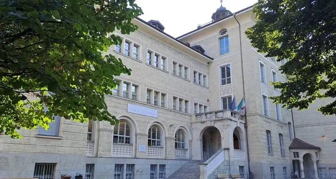 La preside della scuola Goethe difende la classe di soli “non-tedeschi”: «Non era una classe di migranti»