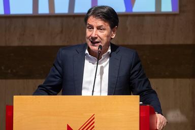 Conte agli alleati, 'il confronto sul programma il prima possibile'