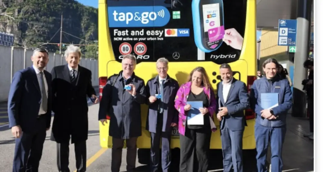 Tap&go, via libera ai pagamenti dei viaggi in autobus con la carta di credito
