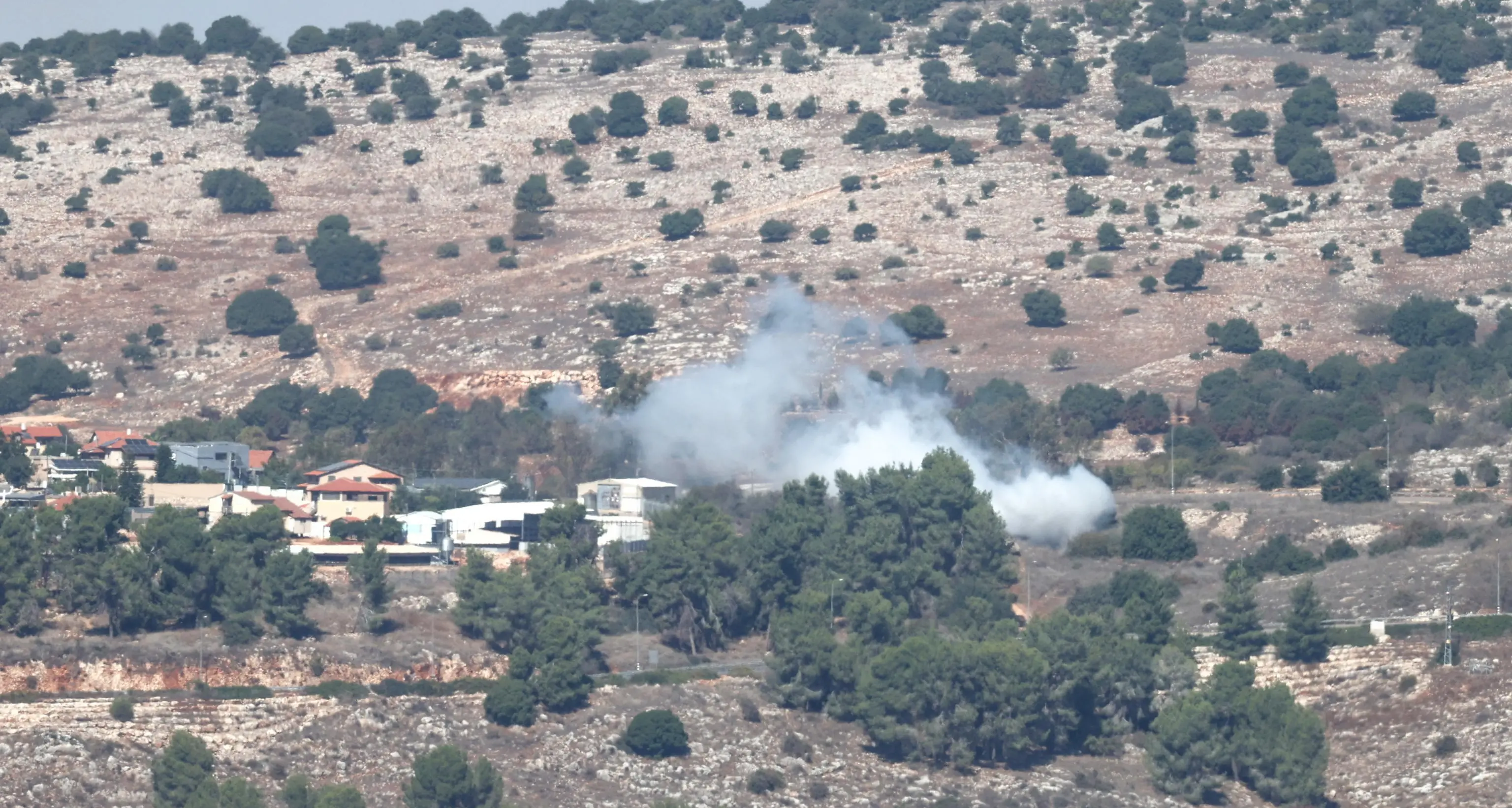 Libano: raid israeliano nel sud, uccise 3 figlie di un reporter
