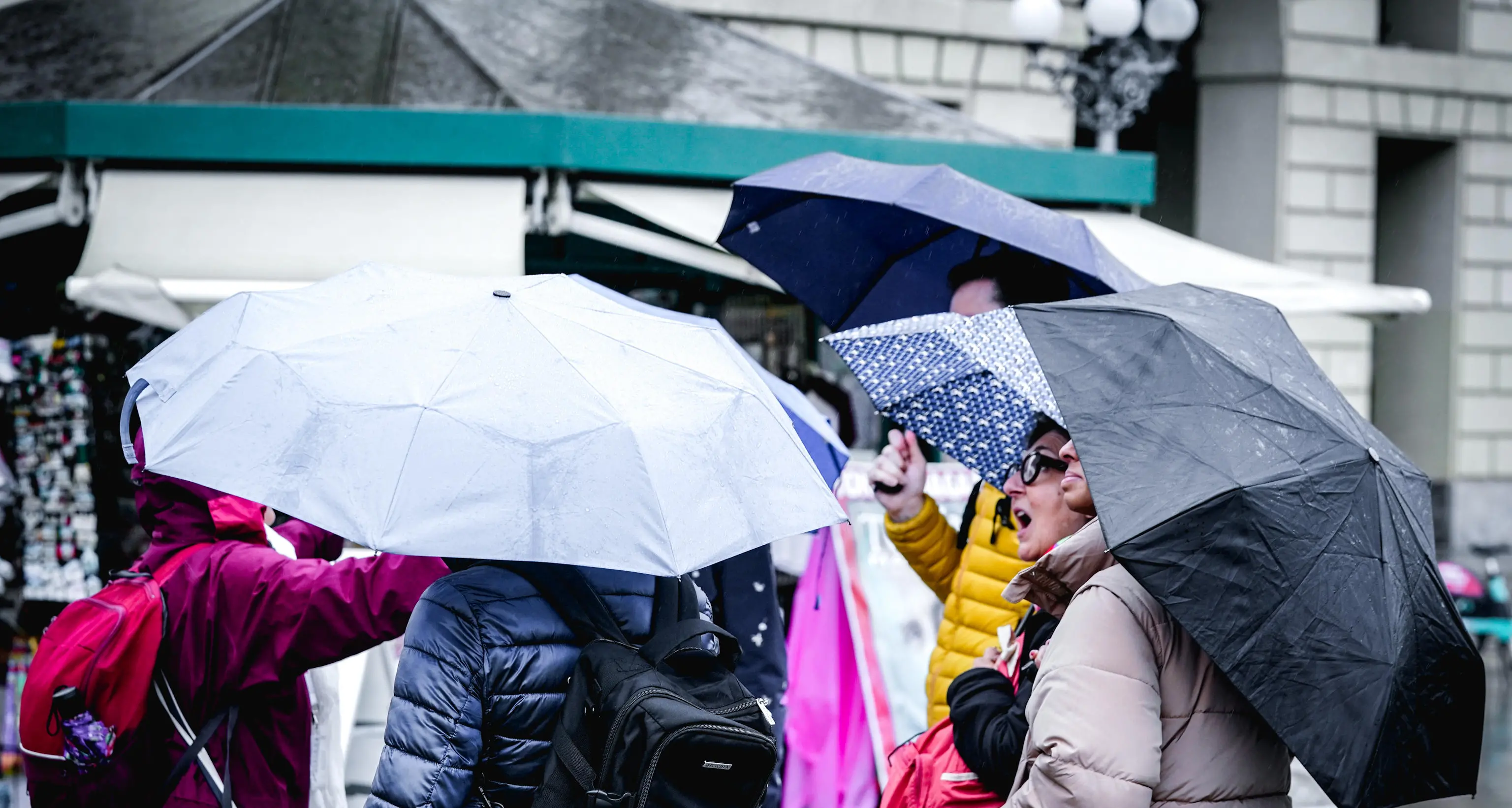 Maltempo: ancora piogge e temporali al Nord, 4 regioni in giallo