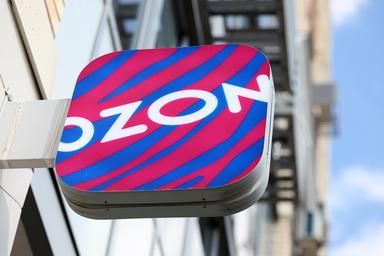 Droni Kiev su hub Ozon in Russia, 500 dipendenti evacuati