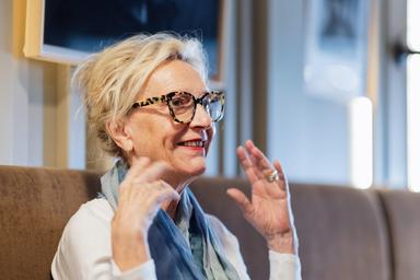 Sei in lizza per il Booker, ci sono 4 scrittori Gb e l'americana Elizabeth Strout
