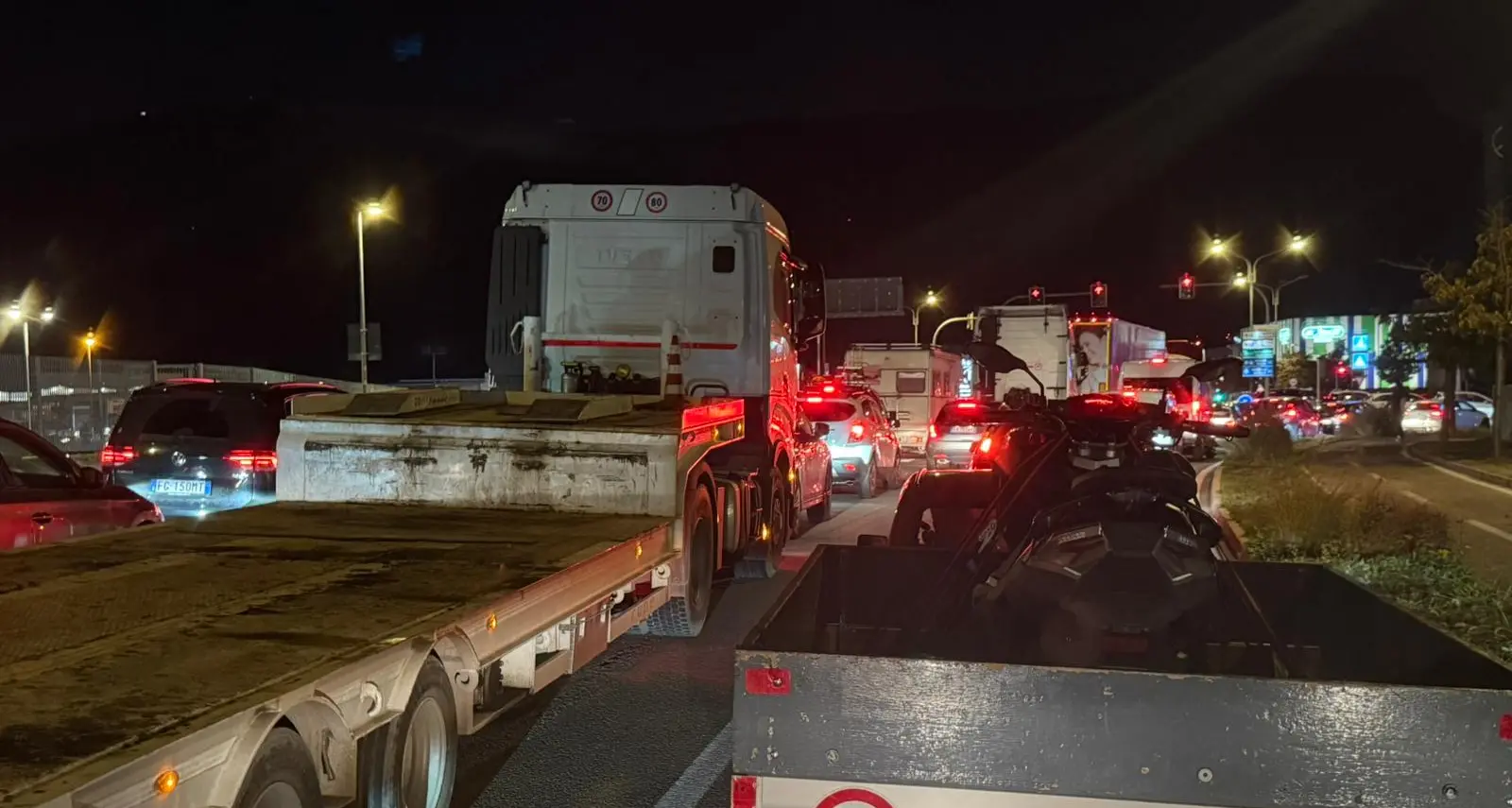 Caos viabilità a Bolzano tra Fiera e incidenti, città di nuovo paralizzata