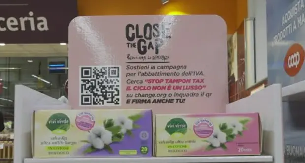 Assorbenti gratis nelle scuole medie altoatesine: sì del consiglio provinciale alla mozione dei Verdi