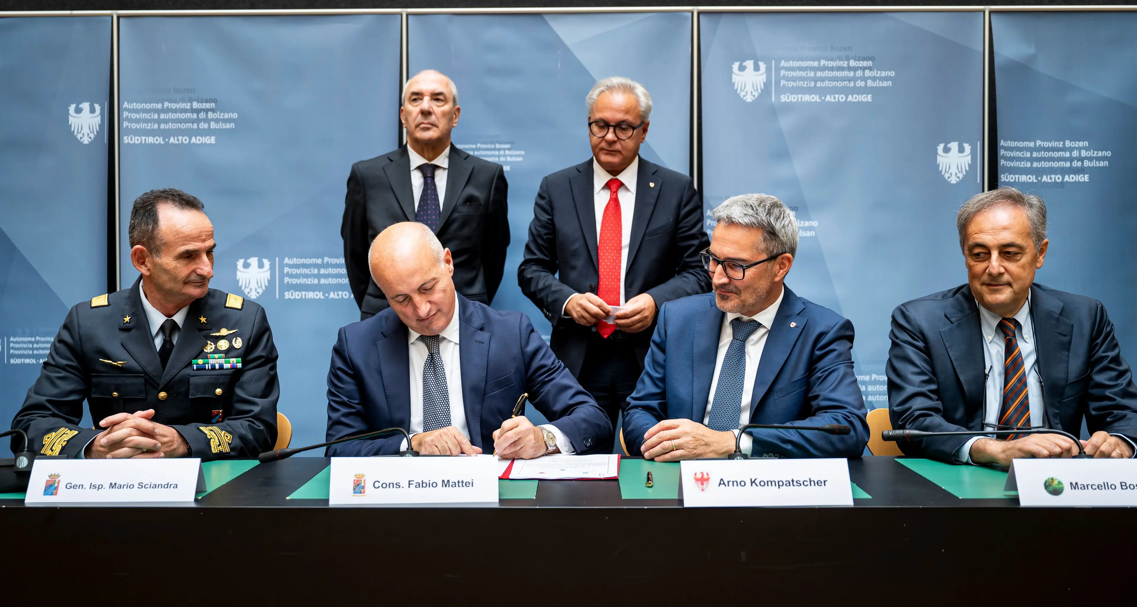 Nuovo accordo Provincia-Difesa: riqualificazioni a Bolzano, Merano e Dobbiaco