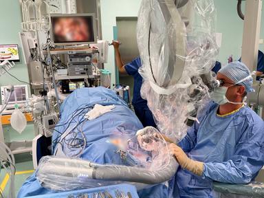 Robot per curare la sordità, nuova procedura al Policlinico di Modena