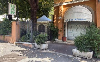 Confcom, quasi mezzo milione di locali sfitti, piccoli comuni e borghi senza servizi