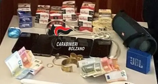 Furti in appartamento, due arresti a Fortezza