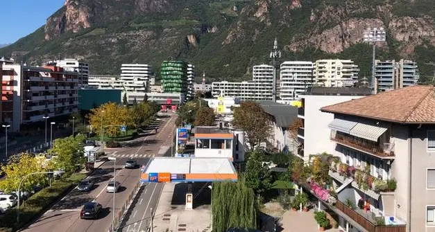 Caro affitti, studenti all’attacco: “Bolzano ha fallito, il 30% di chi passa il test rinuncia”