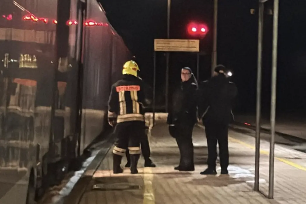 Paura sul Monaco-Verona: fiamme sul treno a Vipiteno