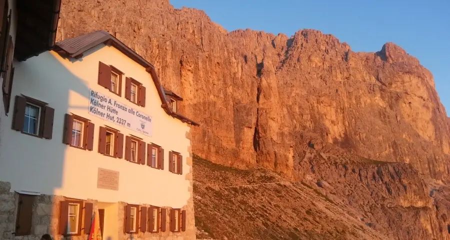 I nomi dei rifugi in Alto Adige, disfida eterna. La vice dell’Alpenverein: «Troppa confusione, legare la denominazione al territorio»