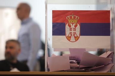 Media, in Serbia affluenza record alle 17, oltre il 60%