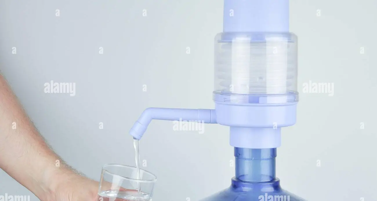 Il Comune di Trento mette al bando le bottigliette di plastica