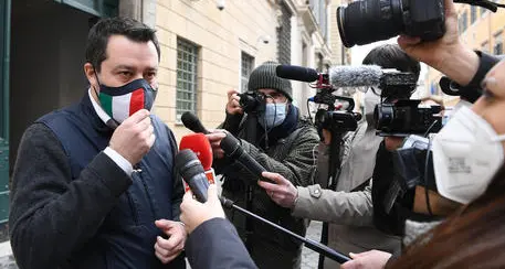 Salvini: “L'euro? Solamente la morte è irreversibile”