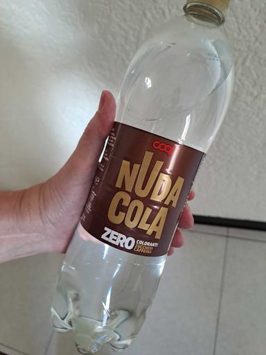Arriva la "Nuda Cola Coop" tra i 3.000 prodotti senza coloranti dell'insegna Gdo