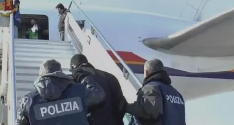 Già espulso nel 2019, stava rientrando in Italia: arrestato su un treno al Brennero