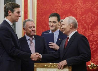 Casa Bianca, 'discussi piani concreti con Putin per Kiev'