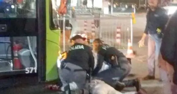 Bolzano, pestaggio in piazza Verdi: in carcere i tre aggressori