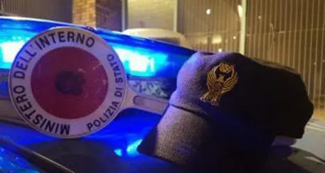 Feste in casa fermate dalla polizia: gli studenti provano a scappare sui tetti