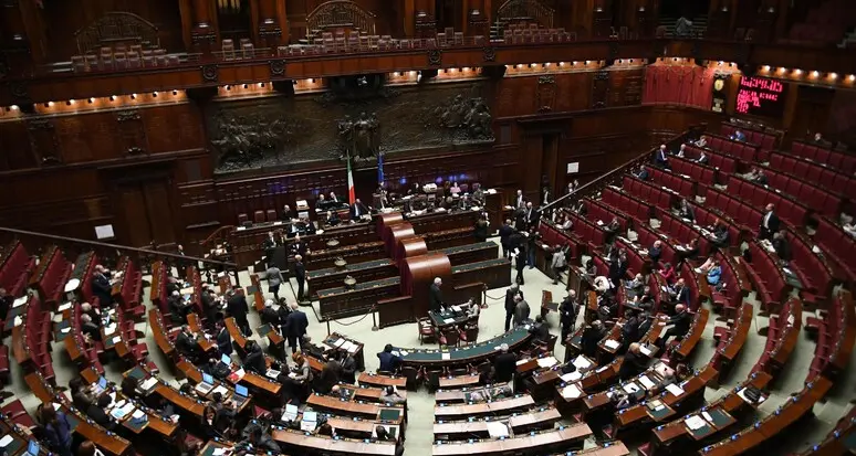 Il consulente di Meloni alla Consulta col voto Svp? Kompatscher: «Non è il mercato di mele e pere»
