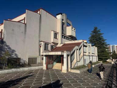 Morte avvelenate, al via la perquisizione nella scuola delle figlie di Di Vita