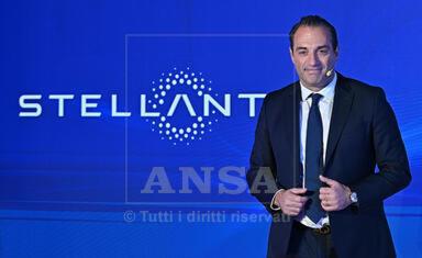 Stellantis, nel secondo trimestre +13% i ricavi e utile netto di 0,3 miliardi