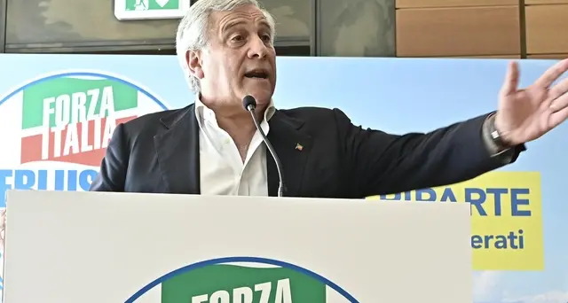 Berlusconi: Tajani, ricoverato per controlli approfonditi