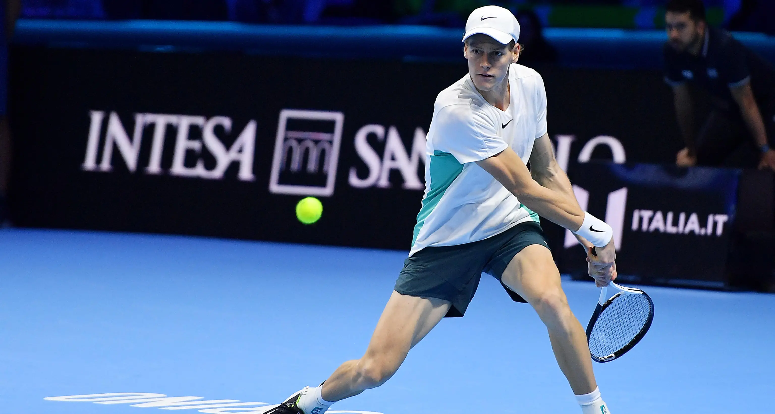 Sinner inarrestabile: batte anche Medvedev e conquista la finale Atp