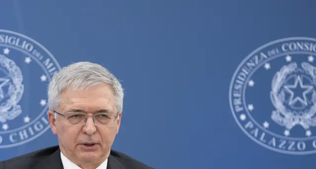 Def: Franco, con blocco gas russo Pil 2022 sotto il 2,3%