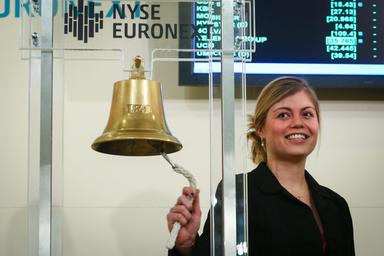 Borsa: l'Europa apre contrastata, Parigi -0,05%, Francoforte +0,16%