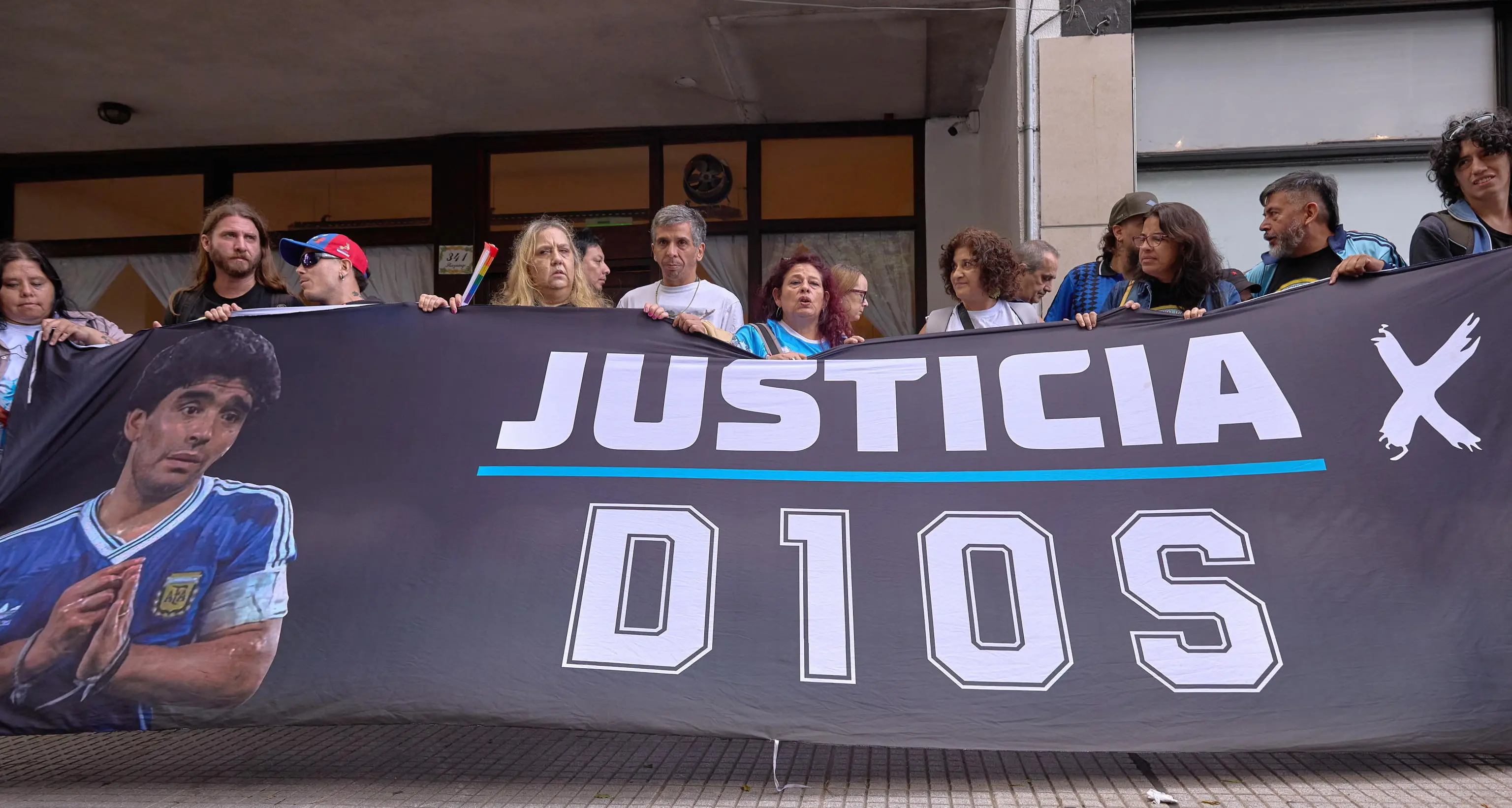 Maradona, cardiologo al processo: 'Morte improvvisa e cuore normale'