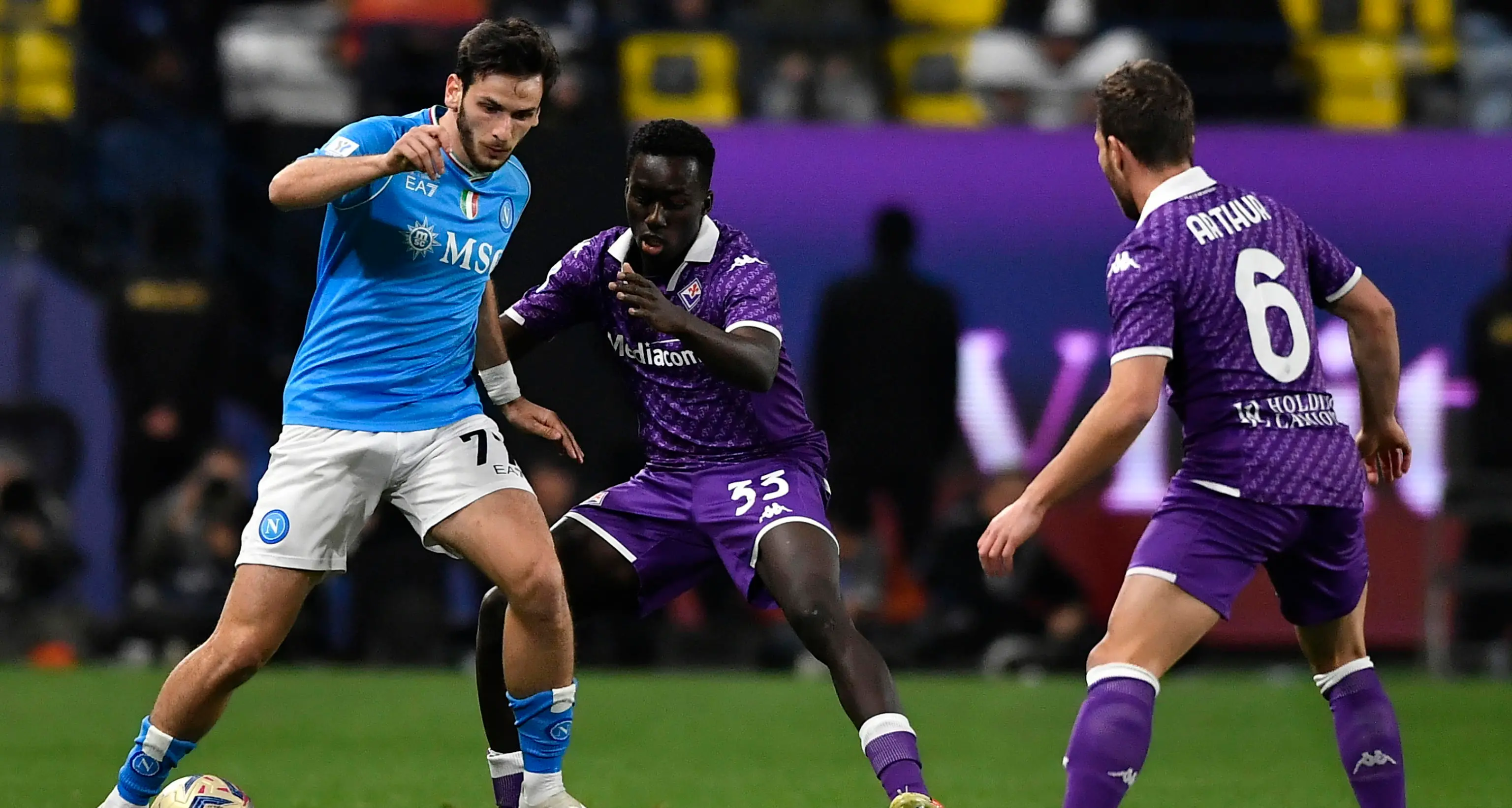 Supercoppa: il Napoli batte 3-0 la Fiorentina e va in finale