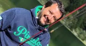 Salvini a Pinzolo: abolire il reddito di cittadinanza
