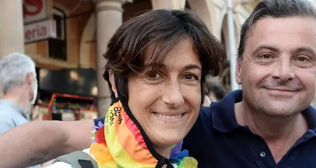 Roma: Calenda, anagrafe riconosca bimbi famiglie arcobaleno