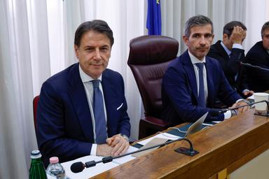 Conte, 'Meloni è la regista degli attacchi contro di me, mi affronti'
