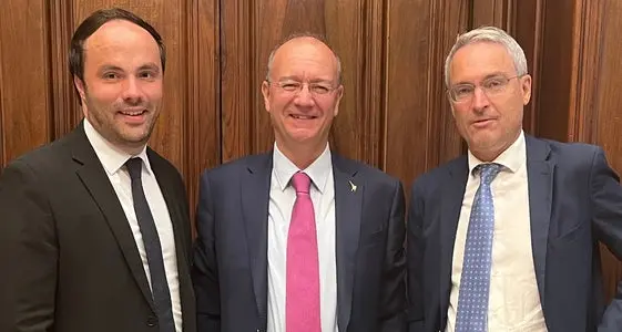 «Esperienze di lavoro per i 14enni», Achammer a colloquio con il ministro Valditara